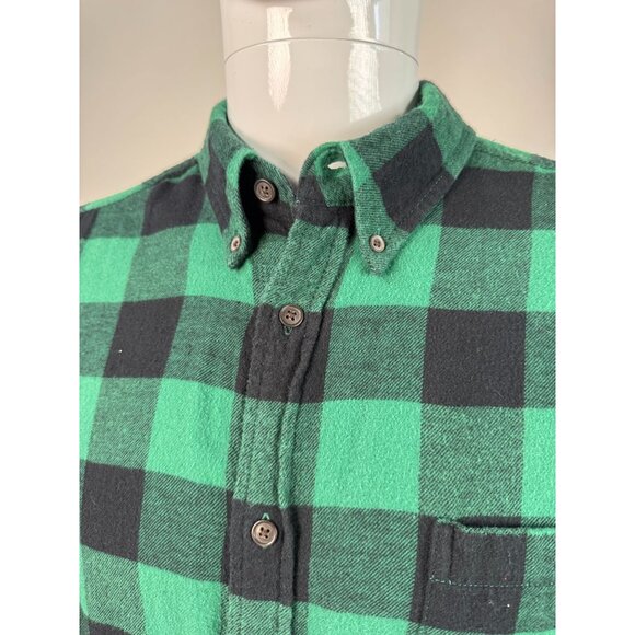 Mens Croft & Barrow Green & Black Buffalo Plaid Flannel Shirt M 100% Cotton Butt - Picture 2 of 16